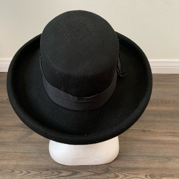 Amanda Smith %100 wool hat main image 8